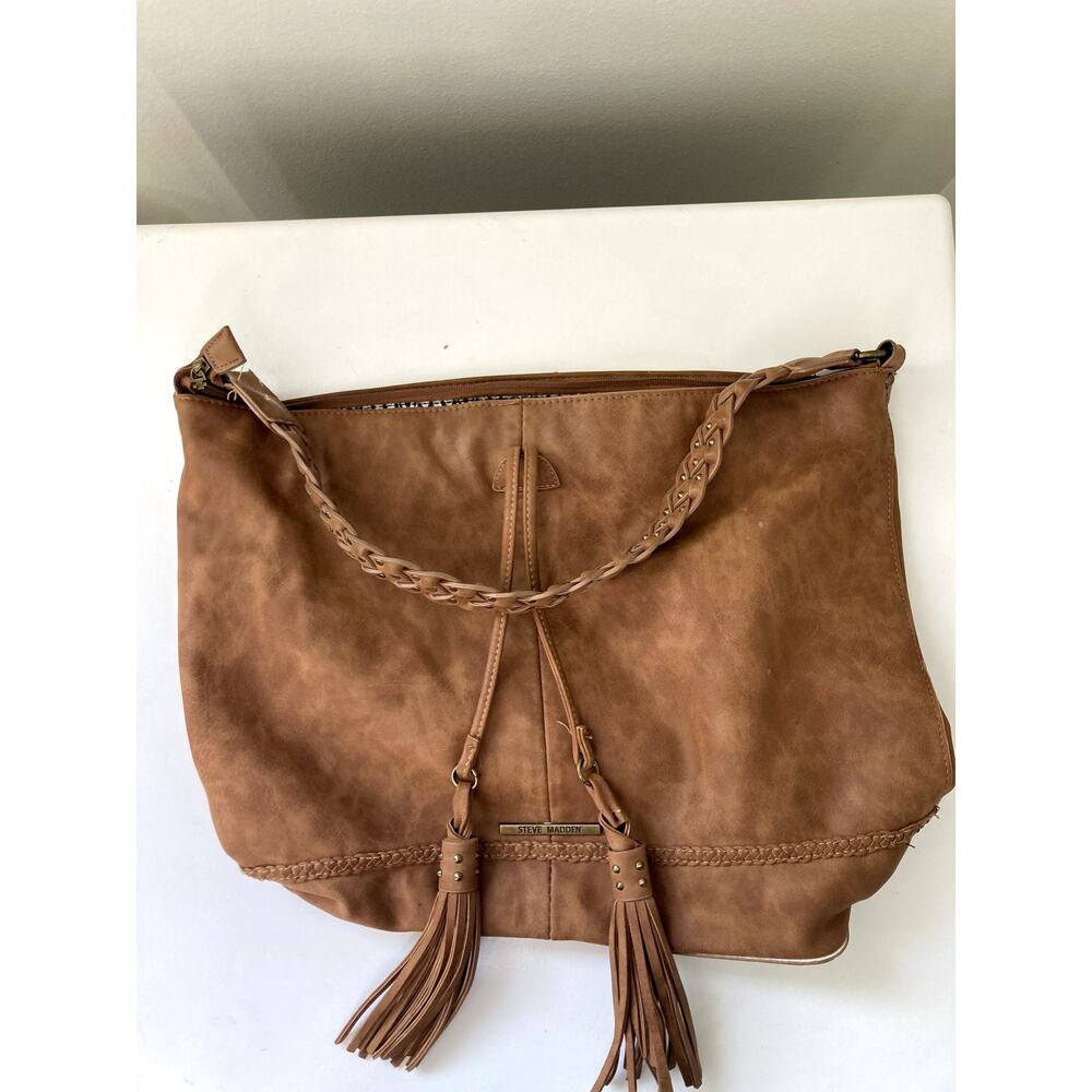 Steve Madden tan slouchy bag with fringe tassles